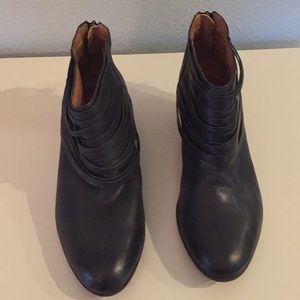 Clark’s Artisan Boot